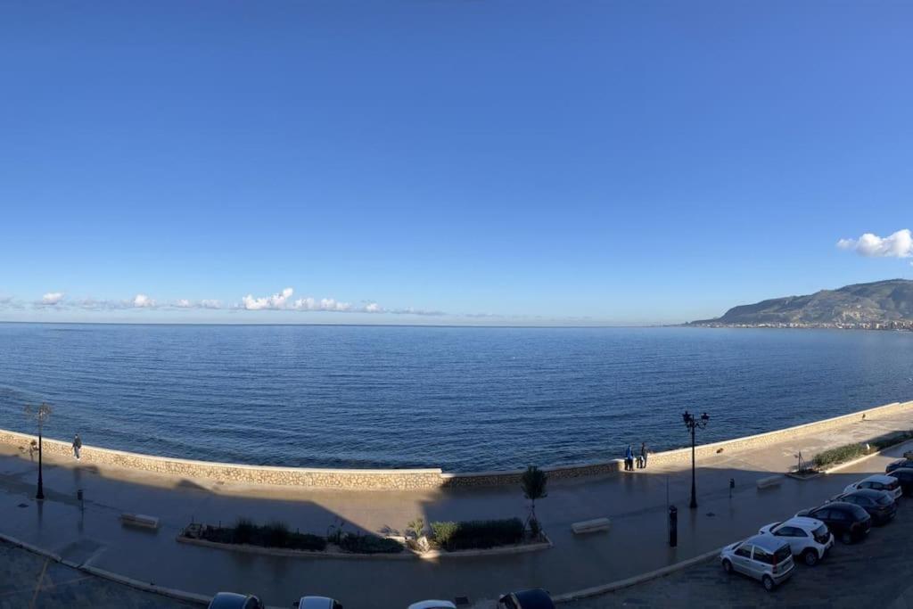 Appartamento Vista Mare Трапани Екстериор снимка